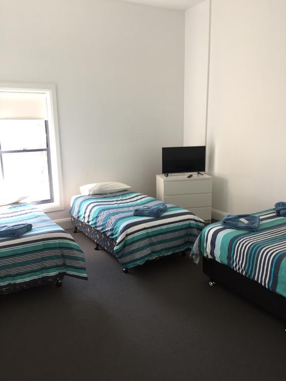 Kingston Se Crown Inn Hotel מראה חיצוני תמונה